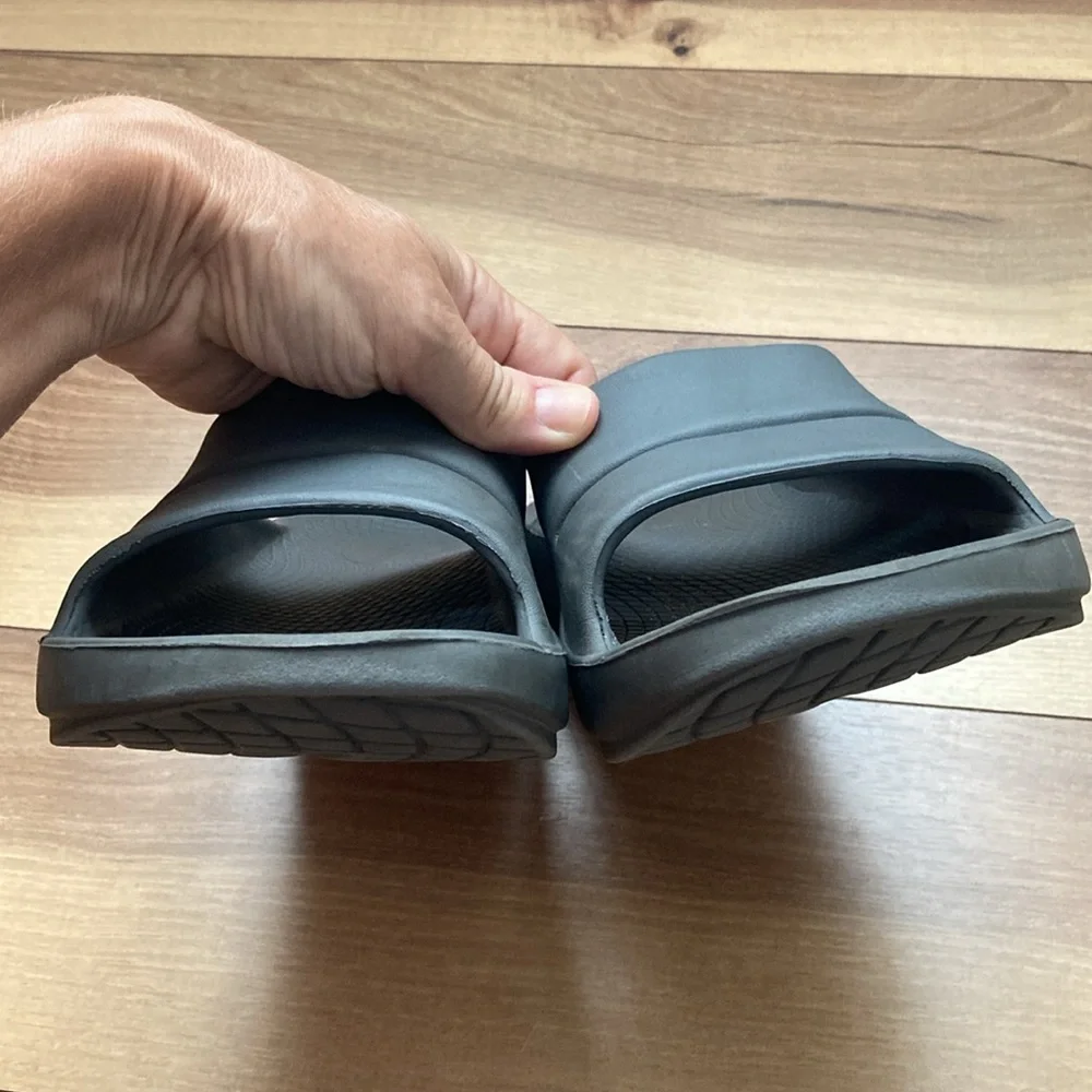 OOFOS Gray Slide Sandals